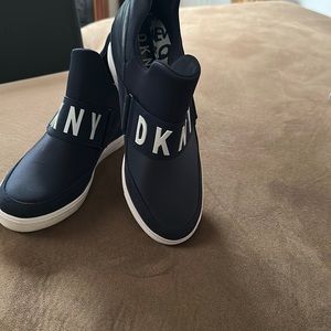 DKNY Women’s Cosmos Wedge Sneakers